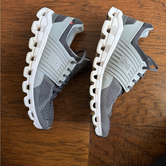 On Cloud Men’s Gray Running Shoe - Picture 3 of 6